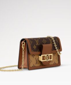 Louis Vuitton Dauphine Chain Wallet Monogram Canvas For Women, 7.3in/18.5cm, M68746 - Image 3