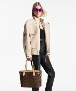 Alternative view of Louis Vuitton Neverfull PM Tote Bag 11.4in/ 29cm Beige Monogram Gold Hardware For Women M46979