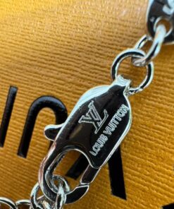 Louis Vuitton Idylle Blossom Multi-Motif Bracelet Silver Hardware For Women - Image 3