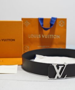 Louis Vuitton LV Initiales Belt Black For Women M9887 - Image 9