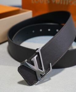 Louis Vuitton LV Initiales Belt Black For Women M9887 - Image 4