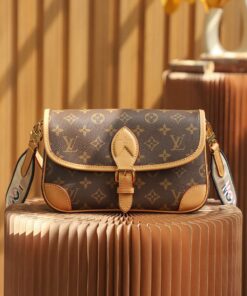 Louis Vuitton Diane Satchel Brown For Women 24cm/9.4in M45985 - Image 6