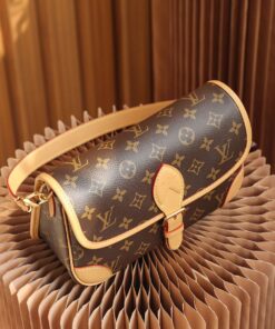 Louis Vuitton Diane Satchel Brown For Women 24cm/9.4in M45985 - Image 9
