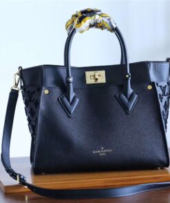 Louis Vuitton On My Side Black For Women 12in/30.5cm M53826 - Image 4