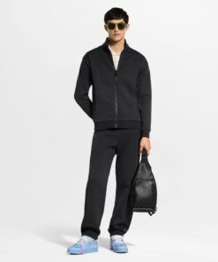 Alternative view of Louis Vuitton Duo Slingbag Crossbody Bag 16.5in/ 42cm Black Black Toned Hardware For Men M28399