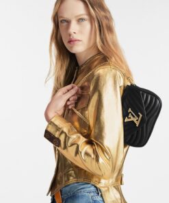 Louis Vuitton New Wave Multi Pochette Shouler Bag 7.5in/ 19cm Black Gold Hardware For Women M56461 - Image 3