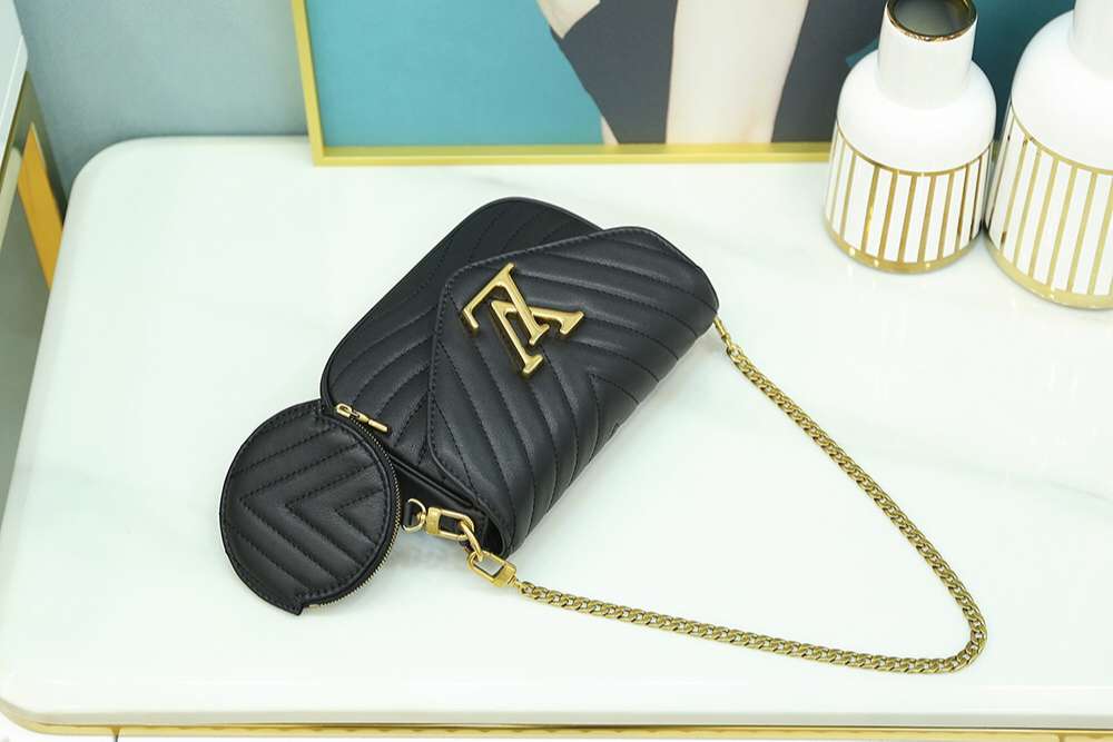 Louis Vuitton New Wave Multi Pochette Shouler Bag 7.5in/ 19cm Black Gold Hardware For Women M56461 - Image 11