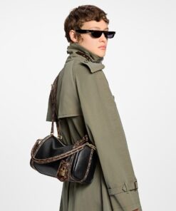Alternative view of Louis Vuitton Express PM Shoulder Bag 10.2in/ 26cm Black Gold Hardware For Women M26039